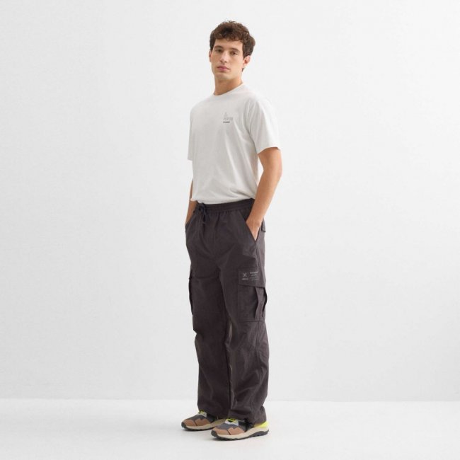 Pantalón MUNICH cargo gang streetwear de nylon antracita - GRIS