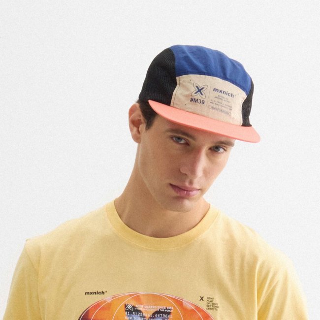 Gorra MUNICH airy streetwear de poliéster tricolor - MULTICOLOR