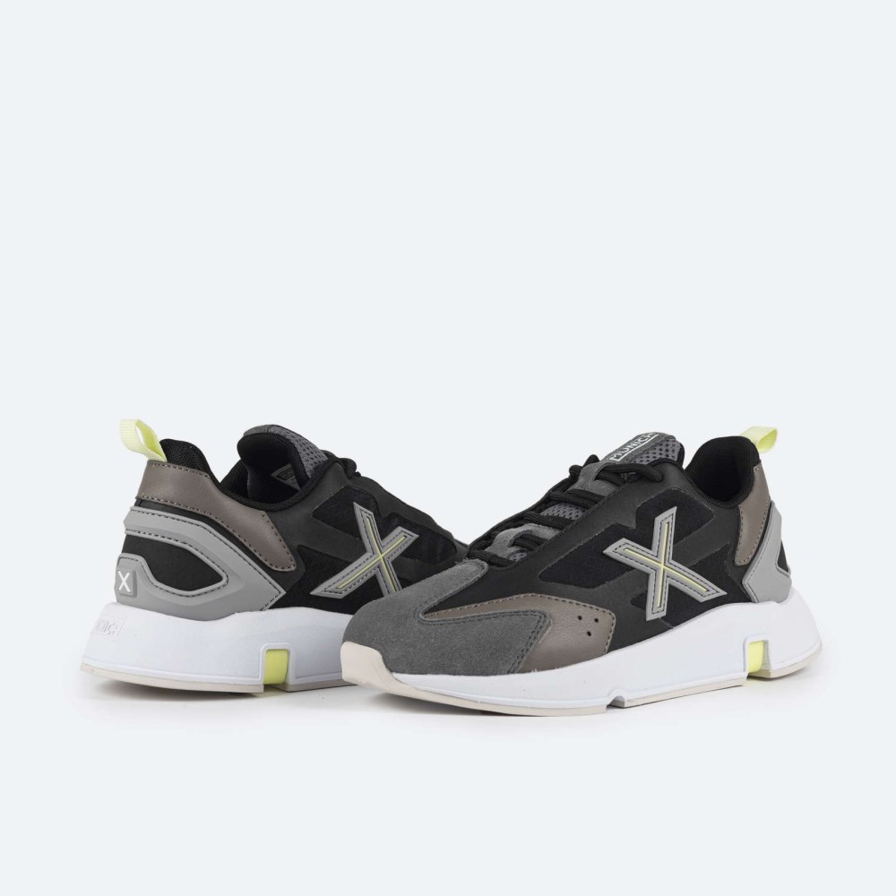 MUNICH AVANT WMN 16 - NEGRO