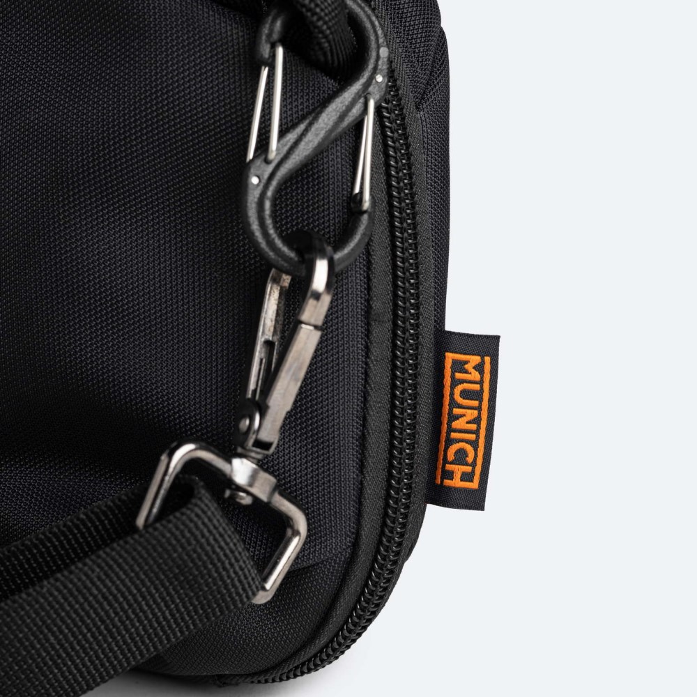 X VENTURE CROSSBODY BLACK - NEGRO