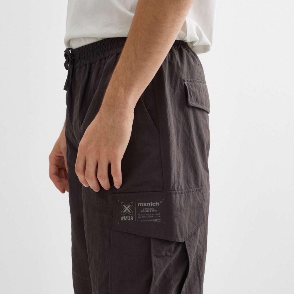 Pantalón MUNICH cargo gang streetwear de nylon antracita - GRIS