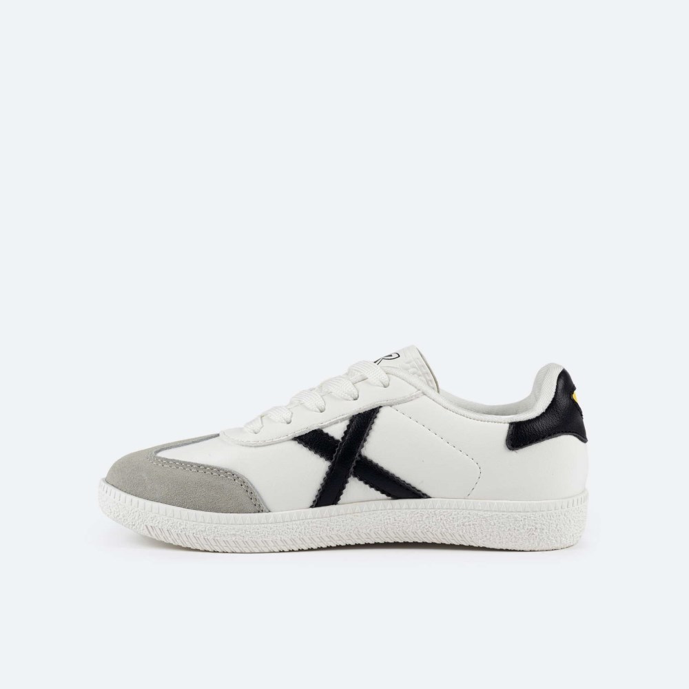 MUNICH MINI ASTRO 01 - https:\/\/www.munichsports.com\/cdnassets\/etiquetas\/white.jpg