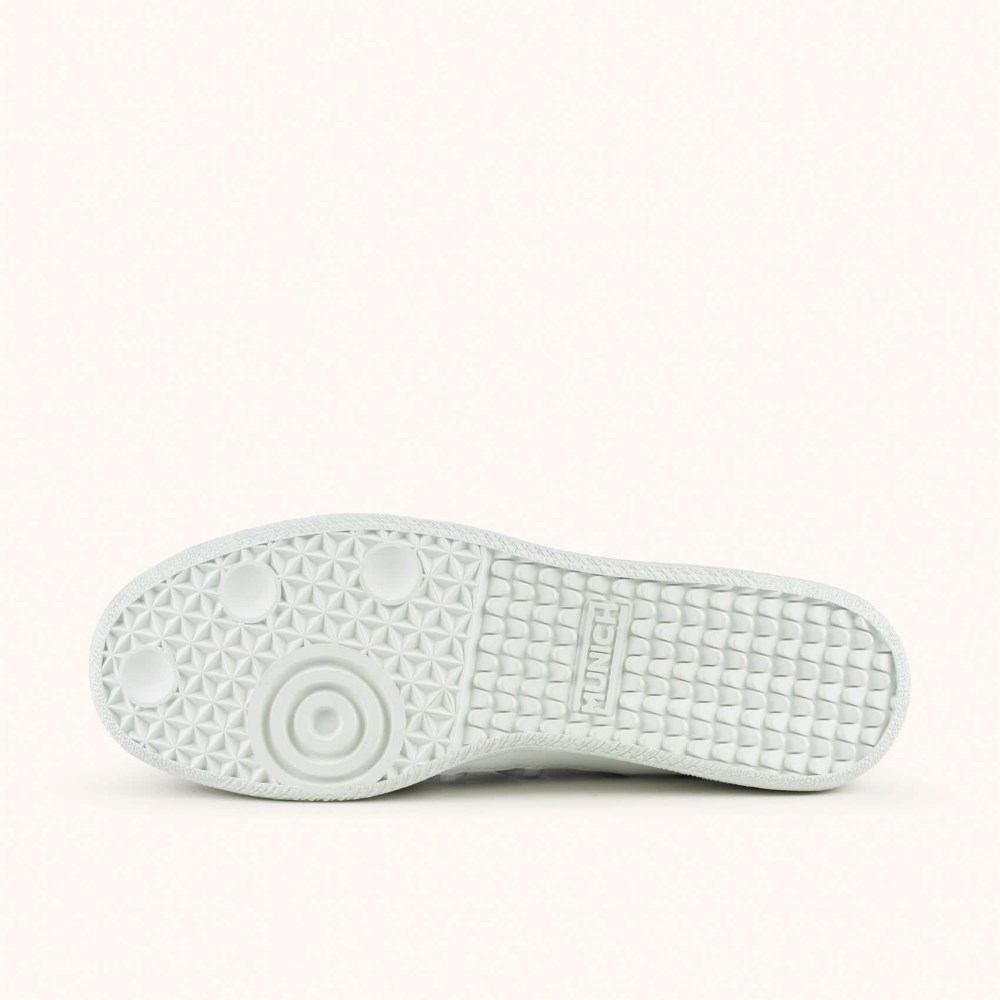 MUNICH BARRU STUDIO 01 - 