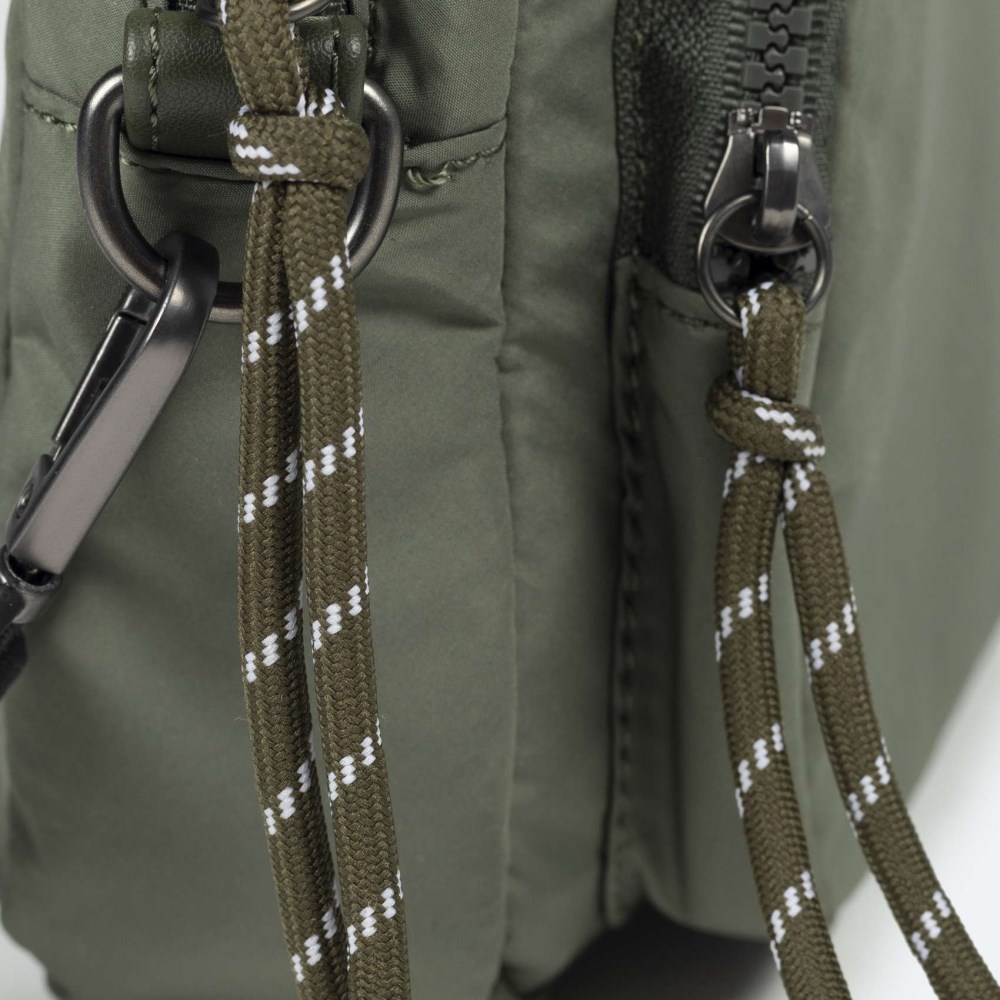 SHALLOW CROSSBODY CAMERA C/GREEN - VERDE