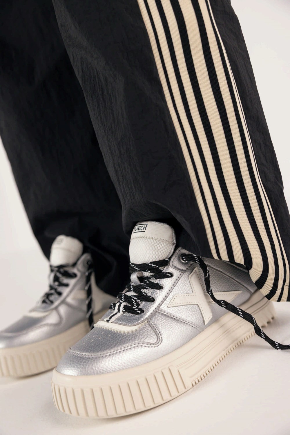 MUNICH MINA 10 - PLATEADO