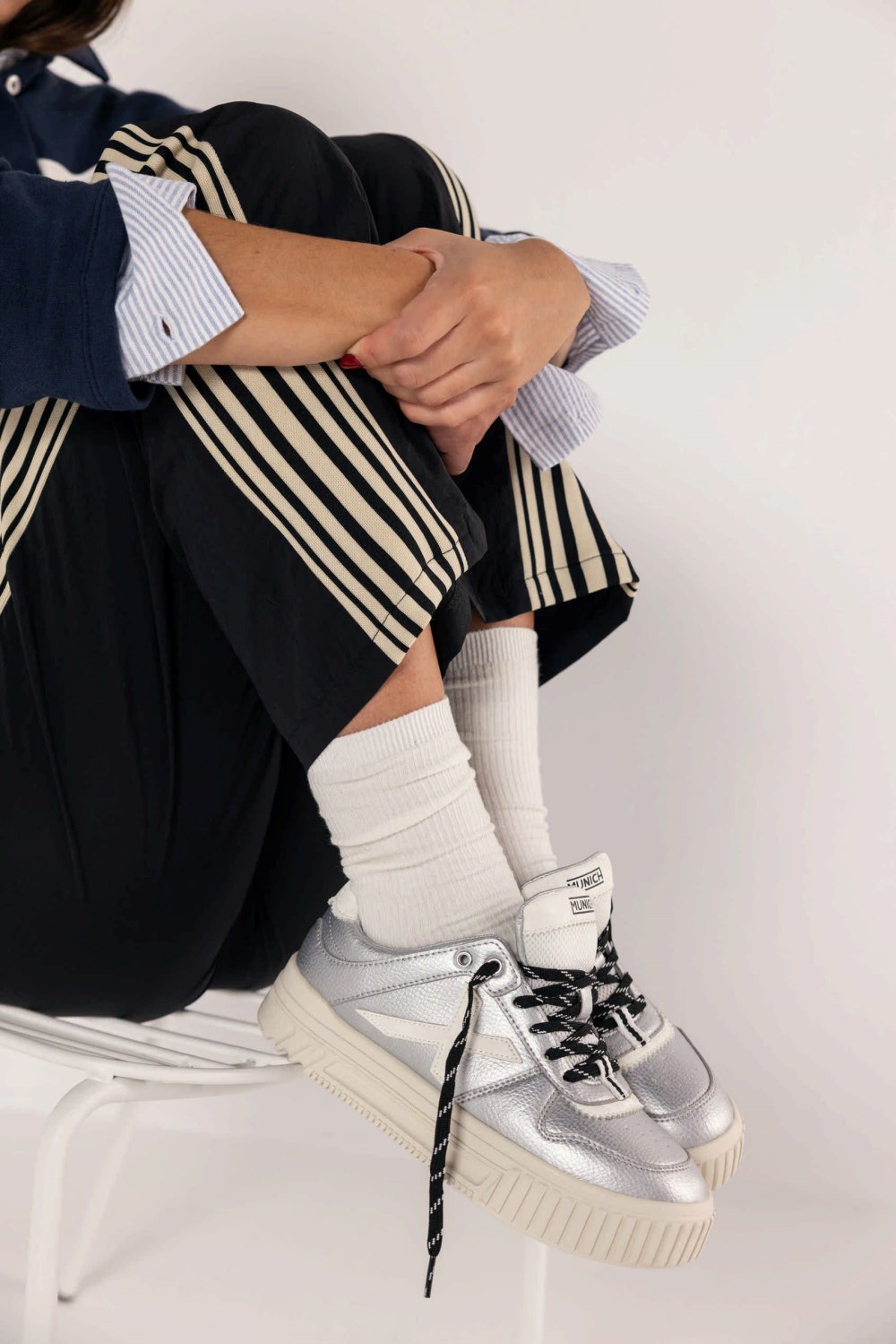 MUNICH MINA 10 - PLATEADO