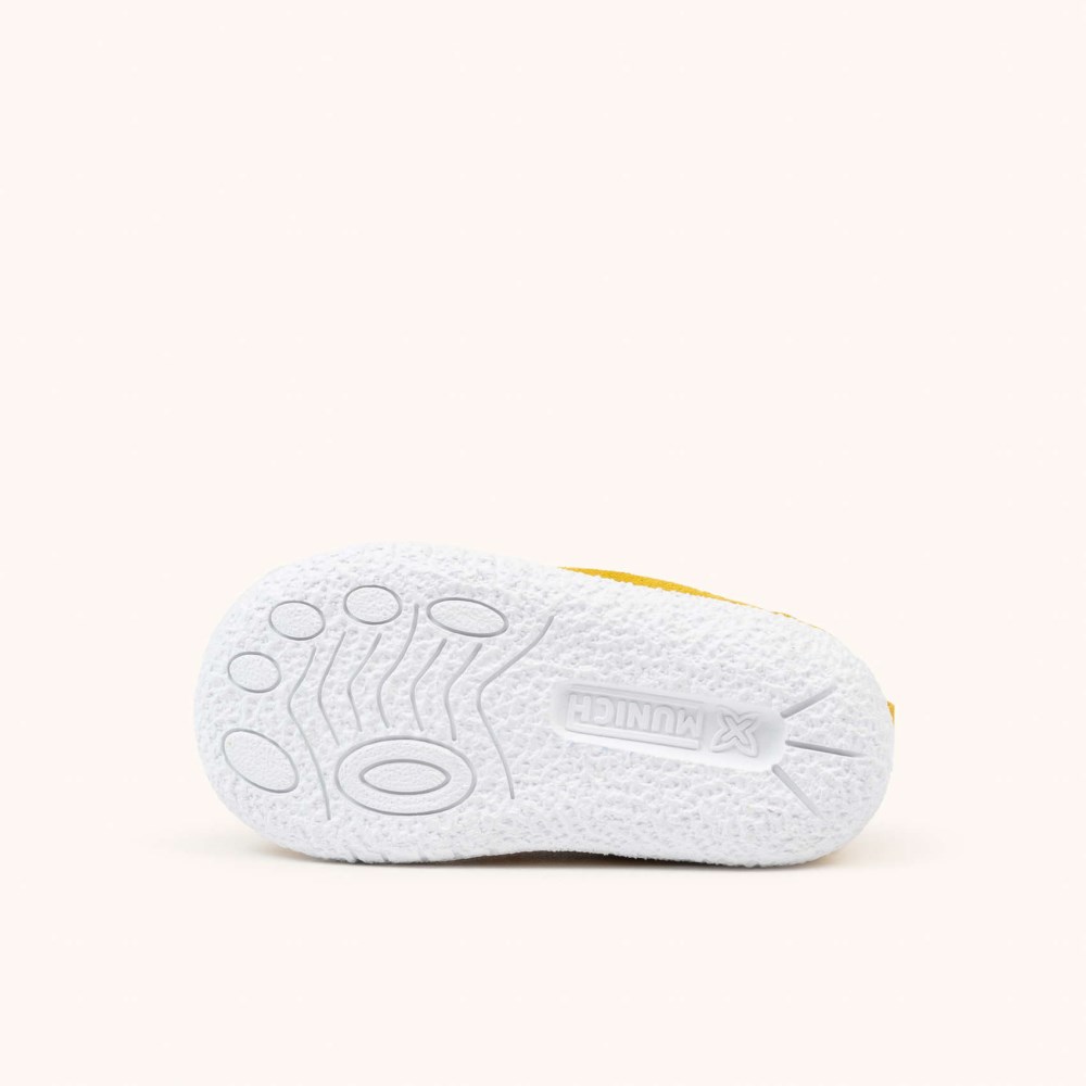 MUNICH BABY KODA 15 - AMARILLO