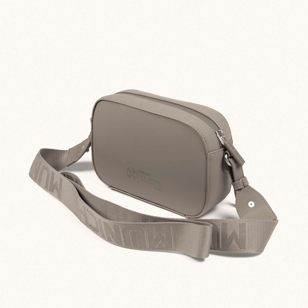 ESSENCE RECYCLED FW25 CROSSBODY CAMERA C/TAUPE - MARRÓN