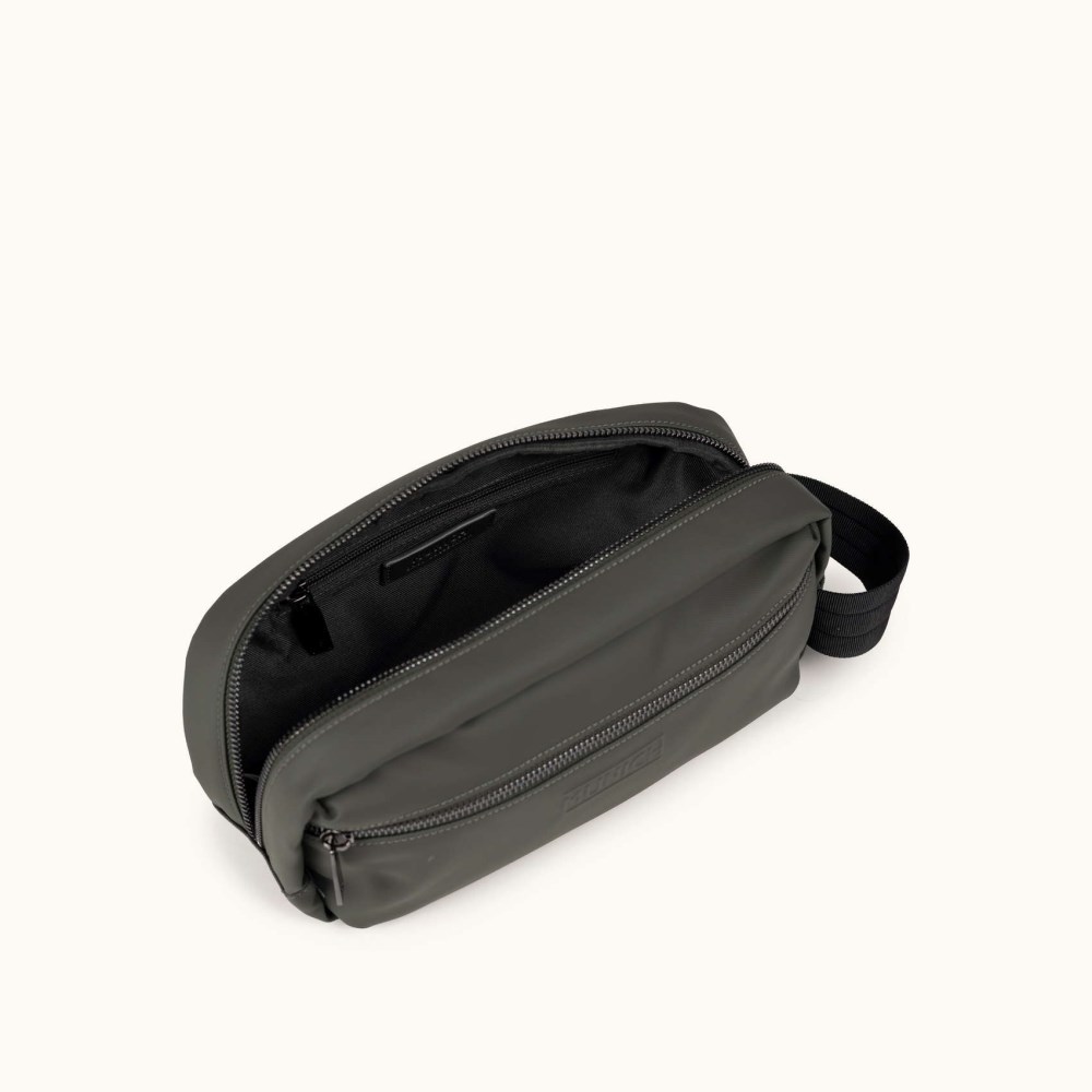 PEAK RECYCLED FW25 TOILETRY C/KHAKI - VERDE