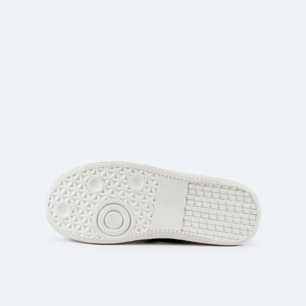 MUNICH MINI ASTRO 01 - https:\/\/www.munichsports.com\/cdnassets\/etiquetas\/white.jpg