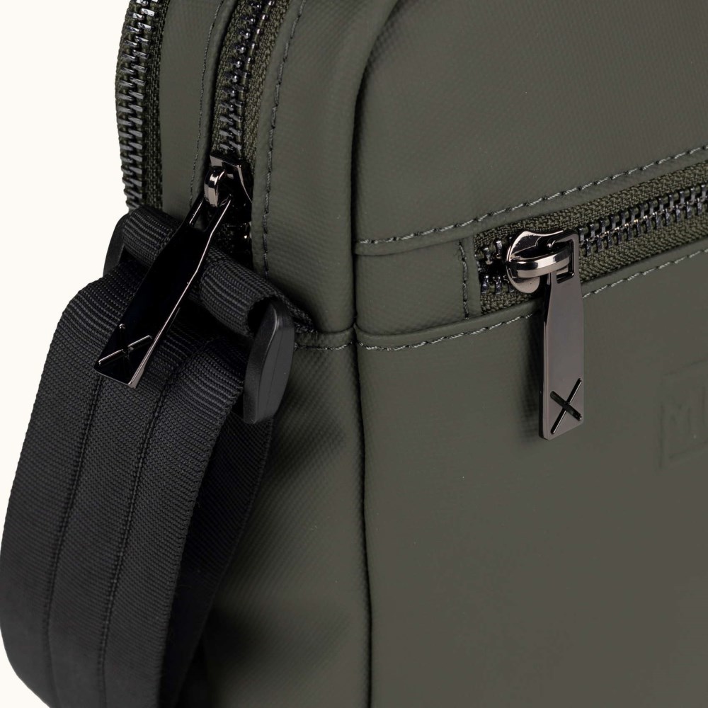 PEAK RECYCLED FW25 CROSSBODY C/KHAKI - VERDE