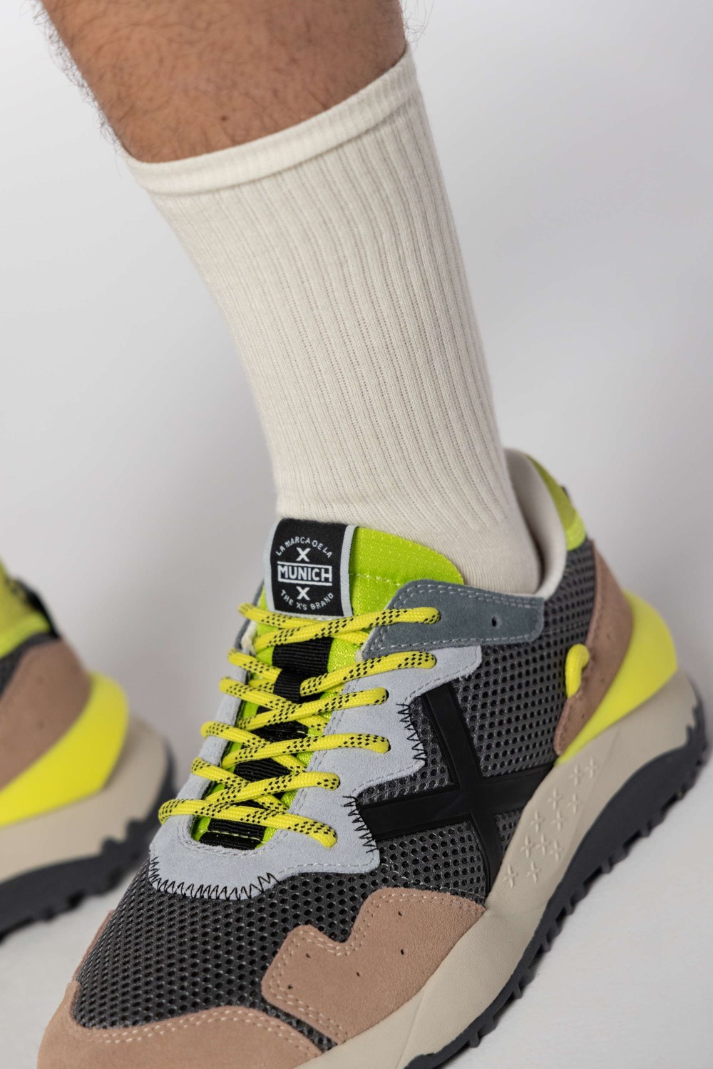 MUNICH SHIBUYA 22 - MARRÓN