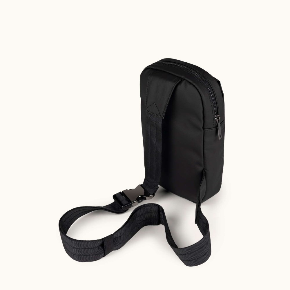 PEAK RECYCLED FW25 CROSSBODY BACKPACK C/BLACK - NEGRO