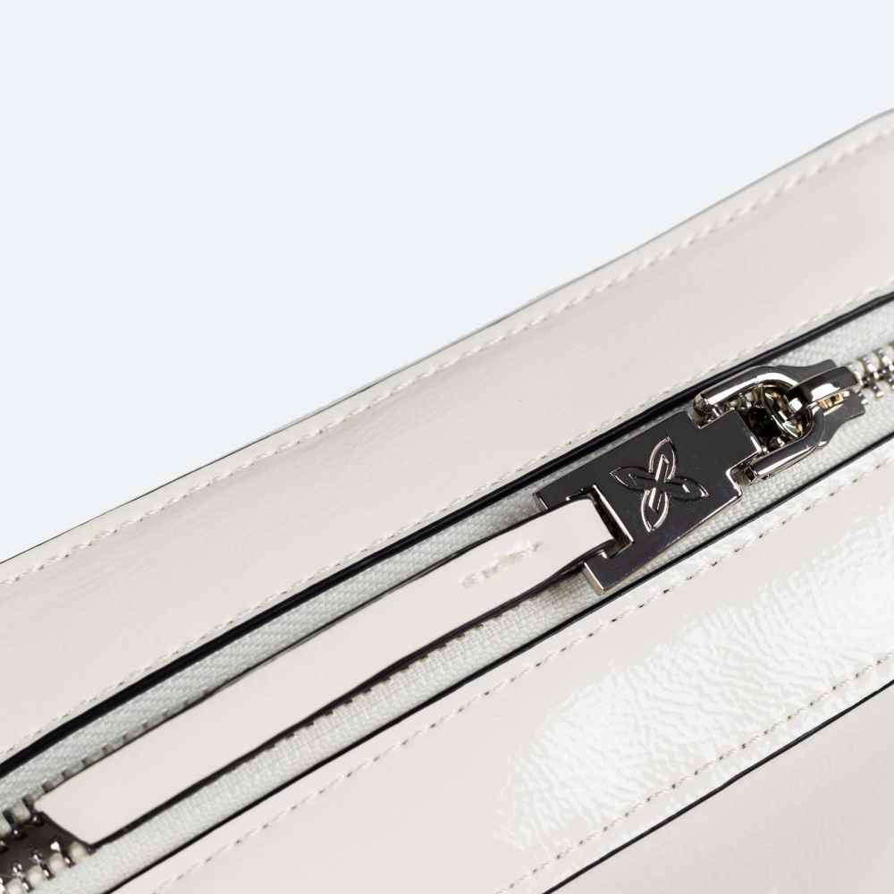 MH CROSSBODY CAMERA C/WHITE - BLANCO